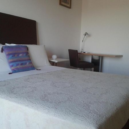 Belo Horizonte Bed & Breakfast Чивитанова Марке Екстериор снимка